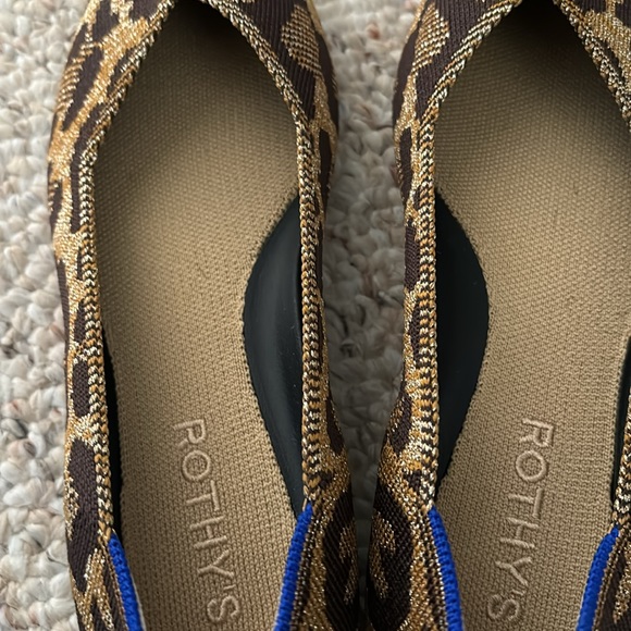 Closing make a offer Rothy’s Metallic Cat Point - Picture 4 of 8